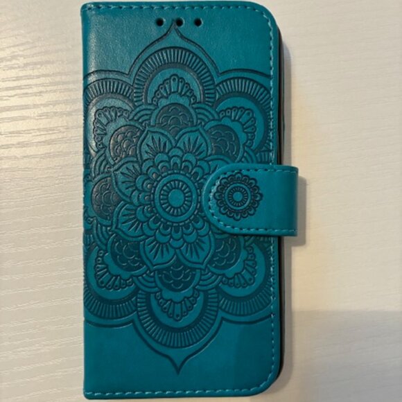 iPhone case fits SE Gen 3(2022) iPhone SE Fen 2 (2020), iPhone 8 and iPhone 7 - Picture 1 of 4